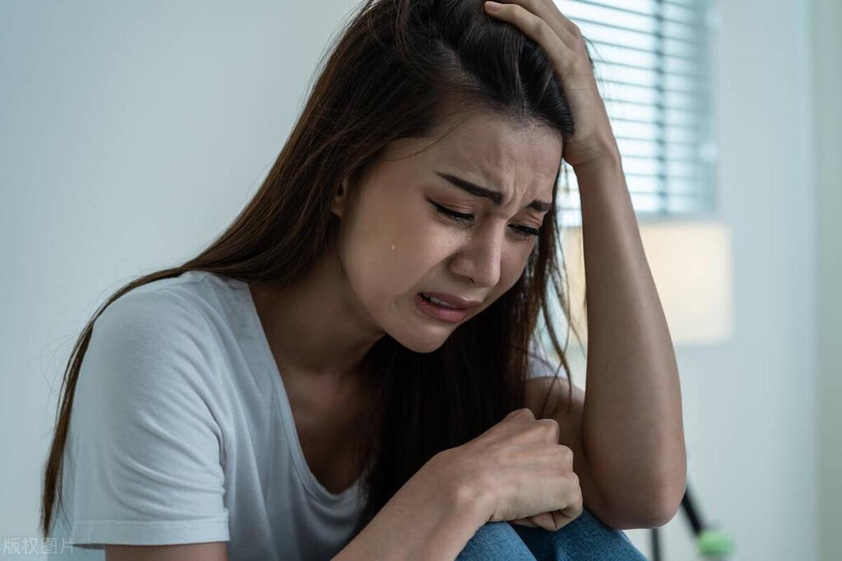 ​父親生病我任勞任怨照顧！他去世後「娘家拆遷4套房」沒我份　母親生日我沒回去「卻收到弟弟的禮物」我留下眼淚