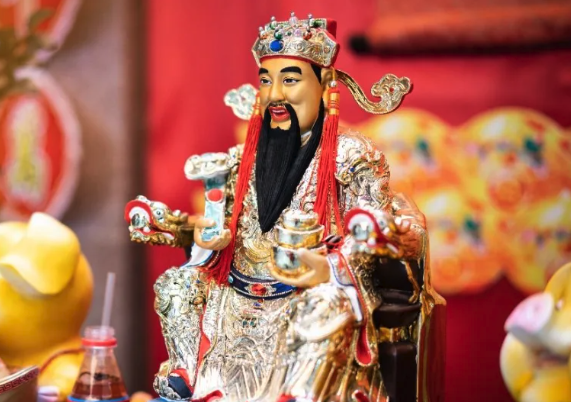 新年發大財！專家曝立春後「4星座喜迎財神」　雙子「快買刮刮樂、樂透」財運旺不停