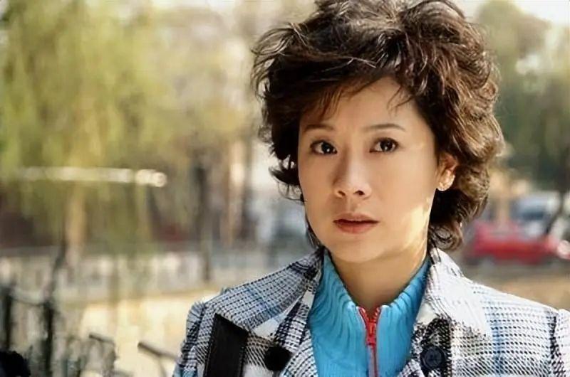 二胎後沒有收入！買了「一條100元的魚」婆婆嫌貴　非要去換條小的「找老公卻換來一巴掌」7年的婚姻沒了