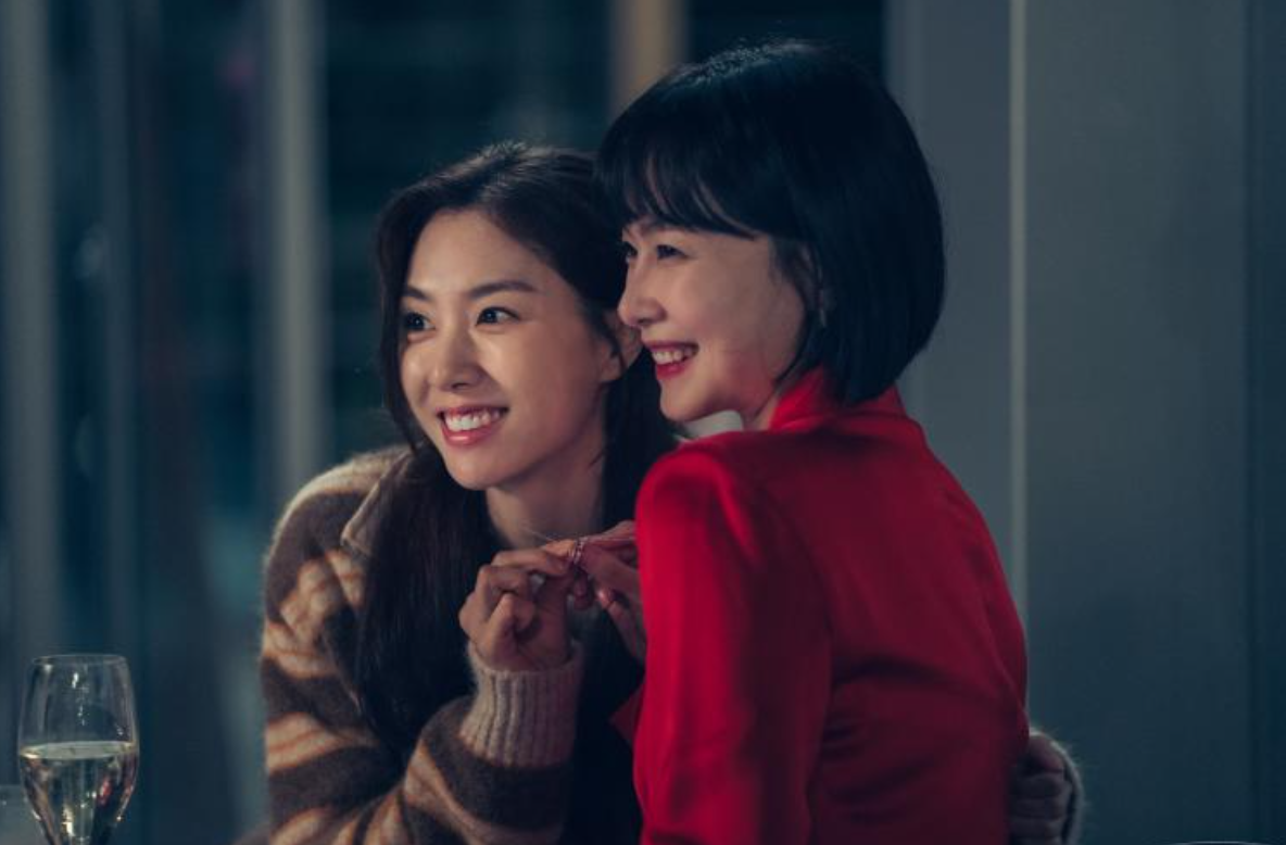 大女兒嫁有錢人很神氣！我生日時「大女兒包2萬大紅包」　小女兒只送2箱牛奶「打開後我嚇壞跑去她家」