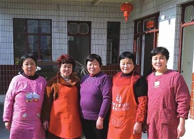 結婚已半年！新女婿第一次上門拜年「禮數周到」　吃飯時「岳母一舉動」令他當場暴走：離婚吧