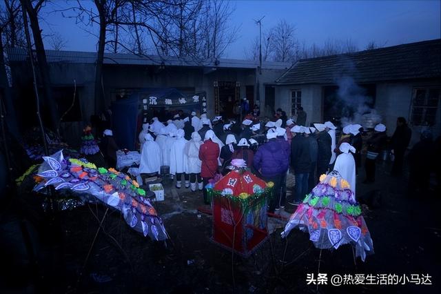 夫家爺爺90歲過世！大伯堅持「要我兒子出席」回老家大辦　大姑無奈一番話「果然不懷好意」