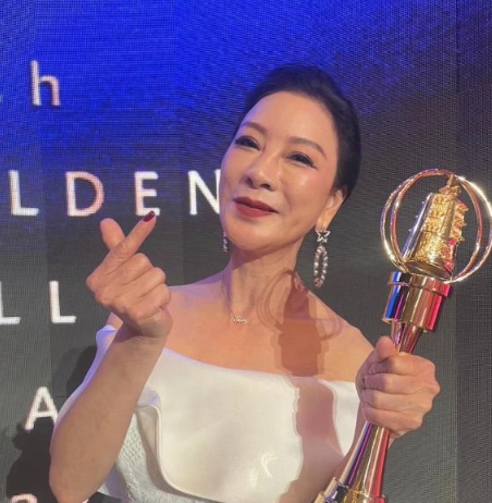突拋震撼彈！58歲楊繡惠深夜「宣布退出演藝圈」　哽咽曝原因：「我對不起大家」
