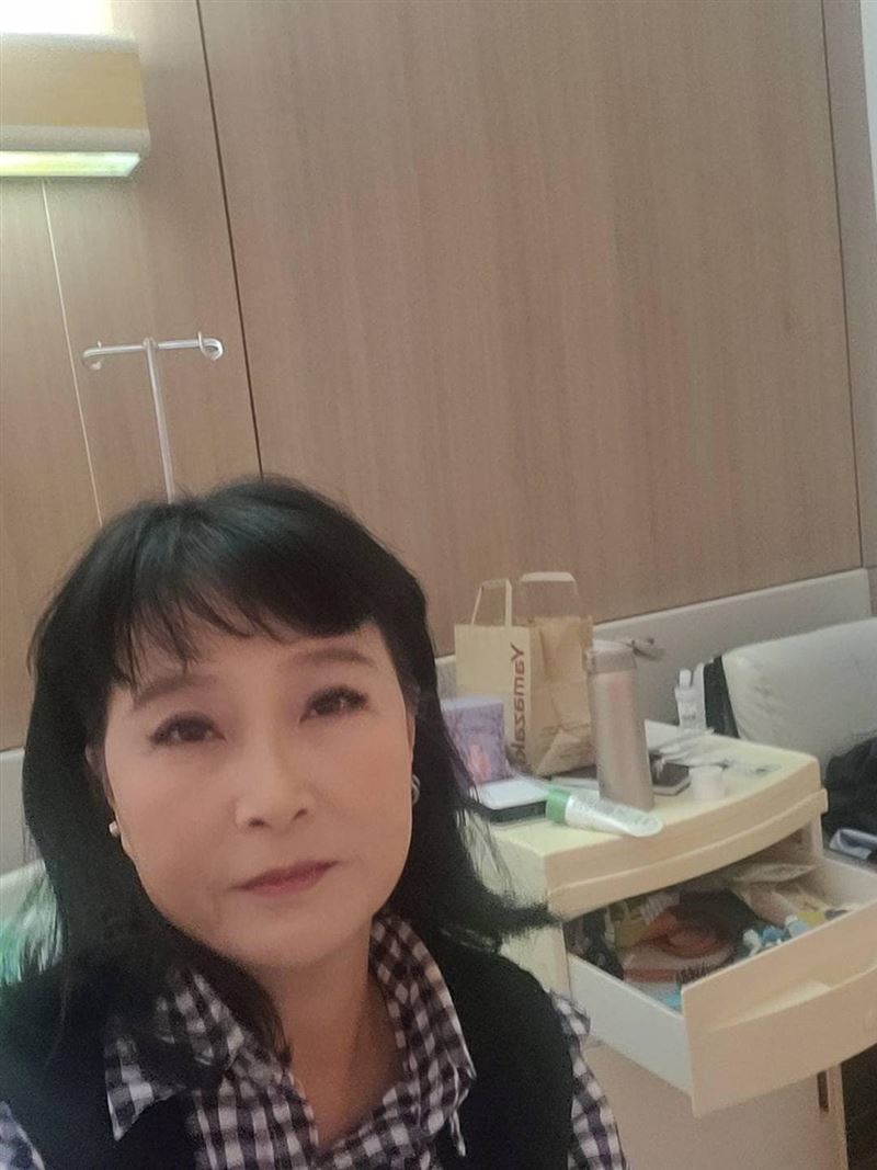 驚傳緊急送醫！56歲資深女星「已簽放棄急救」安排身後事　賣光房產「已經同意器捐」