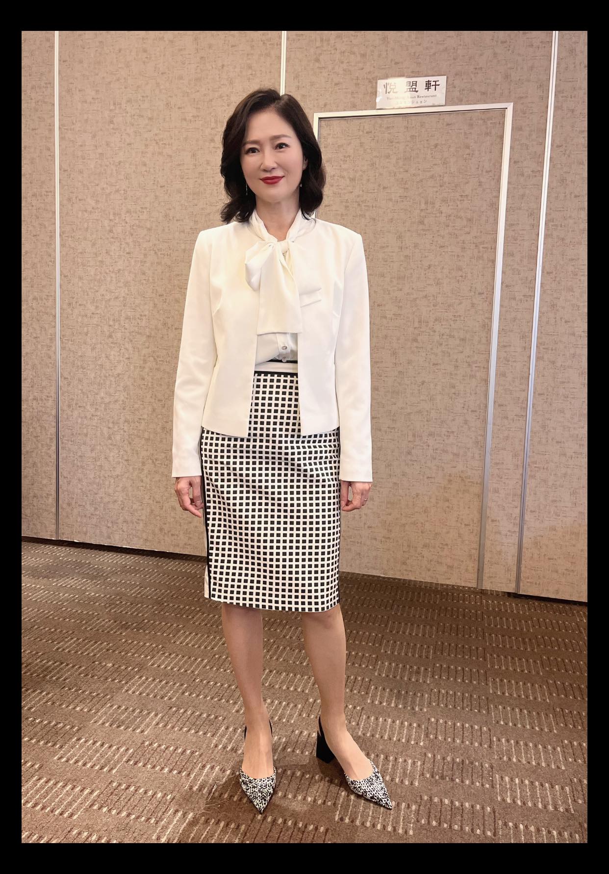 玉女歌手回來了！55歲身材辣翻「還能穿上30年前褲子」　「一開唱掀回憶殺」美聲絲毫未變