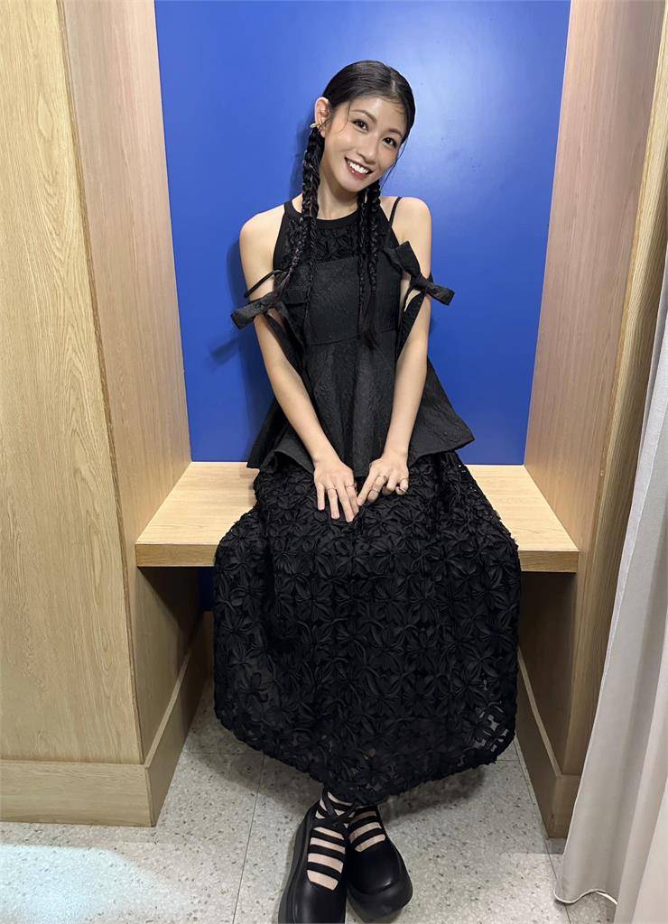 卸貨倒數中！39歲女星「驚傳緊急送醫」　隔20年再懷孕「認了停工計畫」：這次蠻嚴重的