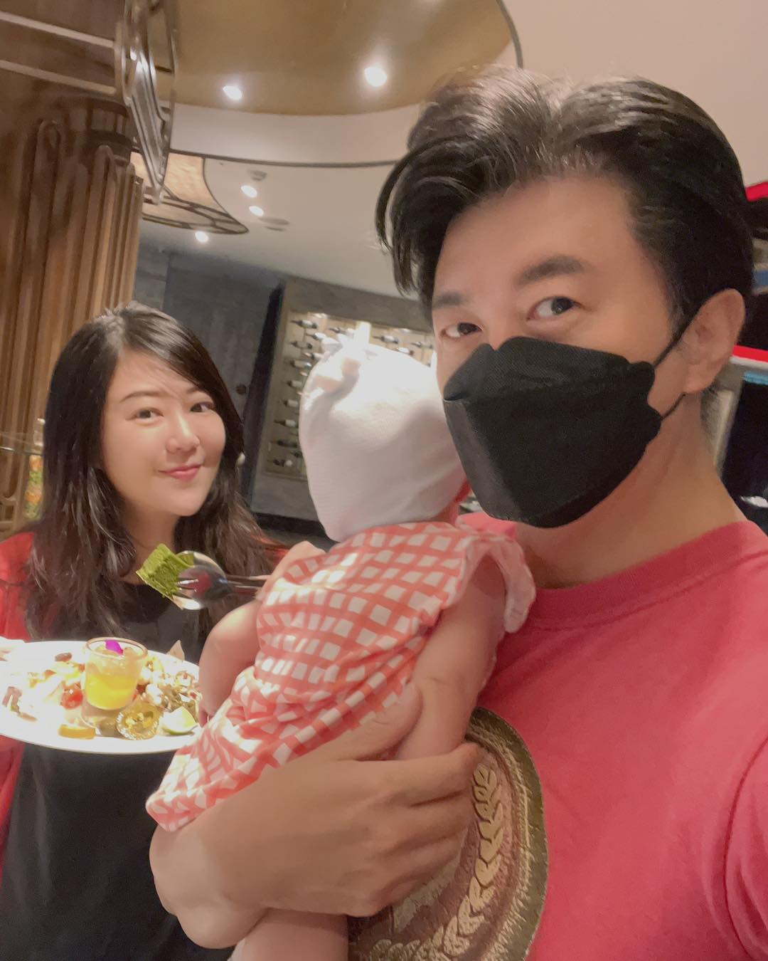 女兒才1歲！50歲八點檔男星「遭醫告誡情況危險」　「一量血壓嚇到」嘆：至少陪女兒到大學