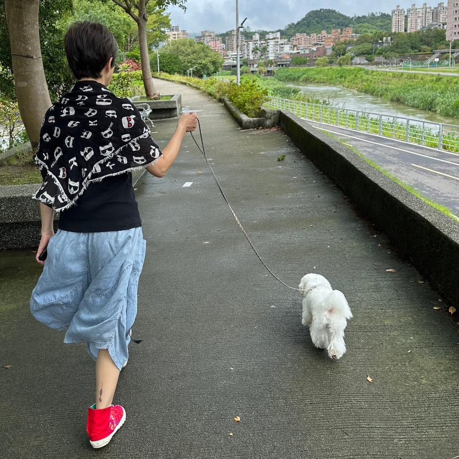 被騷擾半年！詹雅雯「頻收不雅照片」直播宣戰　曝光「猥褻男子身分」爆氣嗆聲：已掌握資料