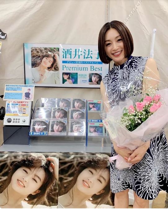 擋泥板女神「現身台灣」！零偽裝「短髮美照曝」網驚呼52歲了　甩夫妻醜聞粉絲求巧遇