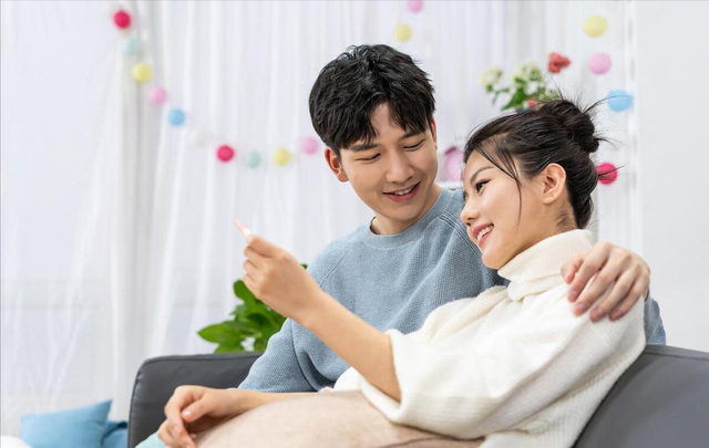 女兒剛懷孕！準婆婆聘金「從26萬降到2萬」　「單親母1句話」女兒想通了