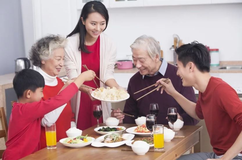 沒回家過年！表嫂「替新生兒討紅包」：妳都當姑姑了　她傻眼「一定要給嗎」網笑真噁心