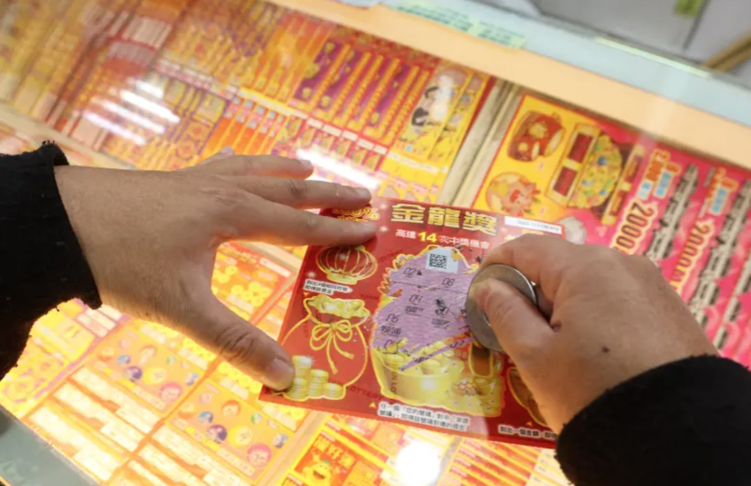 先別急著丟！他買刮刮樂中0元「靠一招回本15倍」　隱藏規則曝光「3000元輕鬆入袋」：差點虧大了