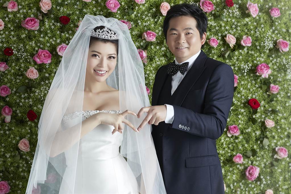 婚後退出演藝圈！女星年前「40歲高齡生下2胎」　生下10億接班人「老公驚喜大禮犒賞」甜喊：再生第3胎