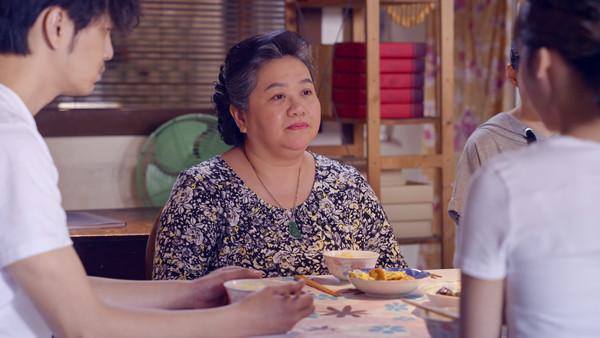 弟媳從不包紅包給我兒子！今年我受夠了「只包800給侄子」　弟媳氣炸要我加錢「下秒媽媽一句話」我沈默