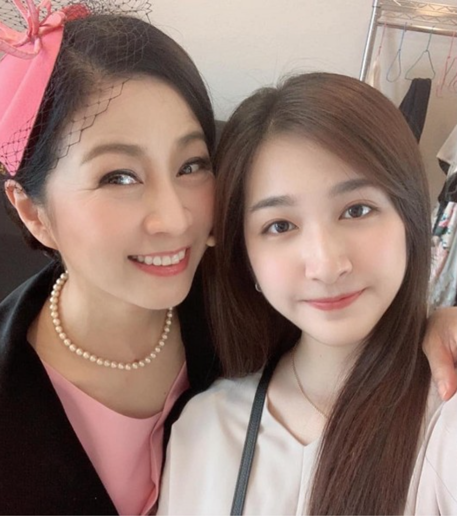 父母是金鐘大咖！星二代2年0收入「到烏來餐廳打工」　放下身段收盤子「不當靠爸族」