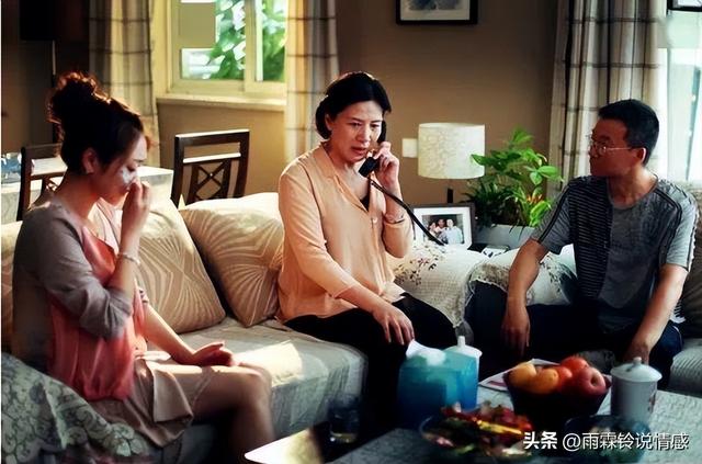 接母親到家裡過年！7天不到「一家三口只剩一口」　我「撞見客廳一幕」痛哭：媽您快走吧