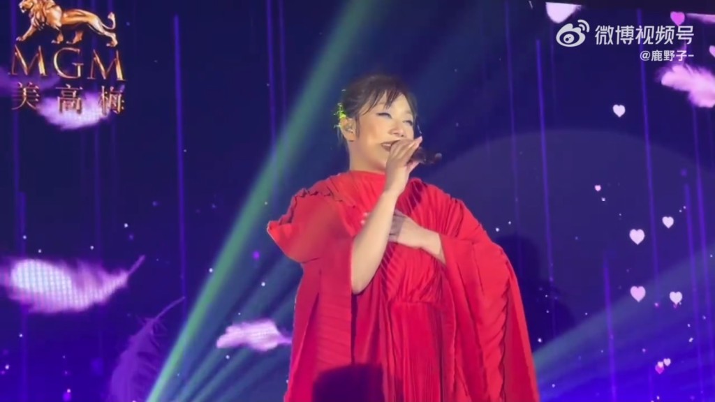 神隱3年！李宗盛前妻「復出形象大崩壞」網全看傻　「紅衣濃妝像大媽」臃腫認不出