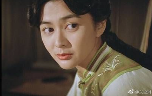 3富婆聚會！61歲關之琳突現身「真實狀態」網全看呆　「身邊人更大咖」淡出幕前身家破億