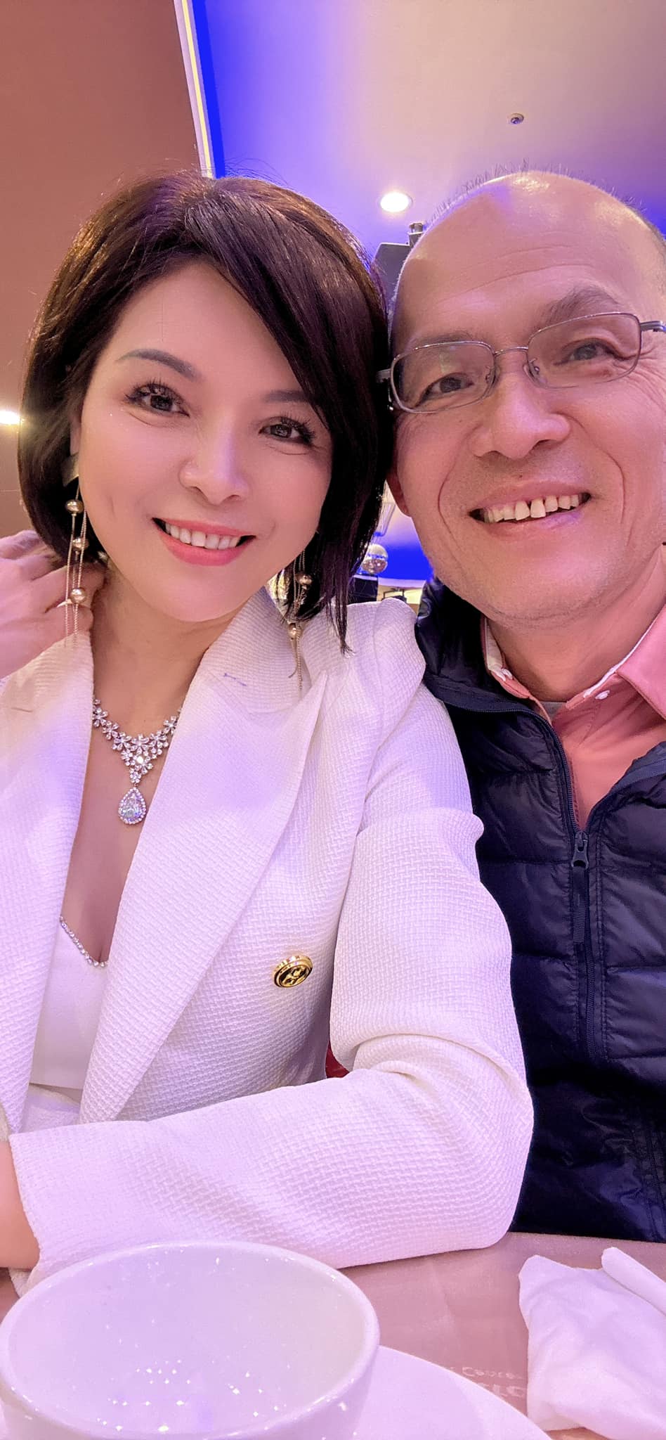遇6.8級強震！台語歌手挺孕肚「尪闖坍塌醫院」　「驚恐緊抱愛女」嚇到出血緊急送醫