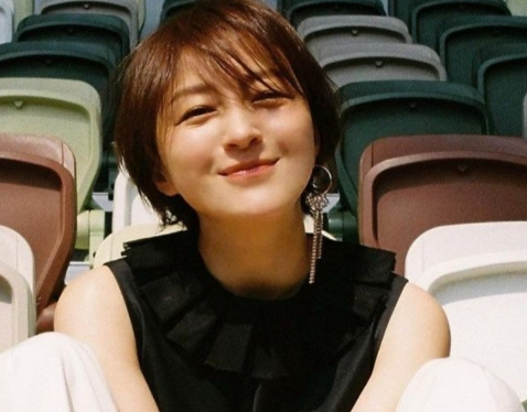 外遇斷13年婚！43歲資深女星「遭冷凍索賠2億」　霸氣「一口氣付清」復出下場卻慘