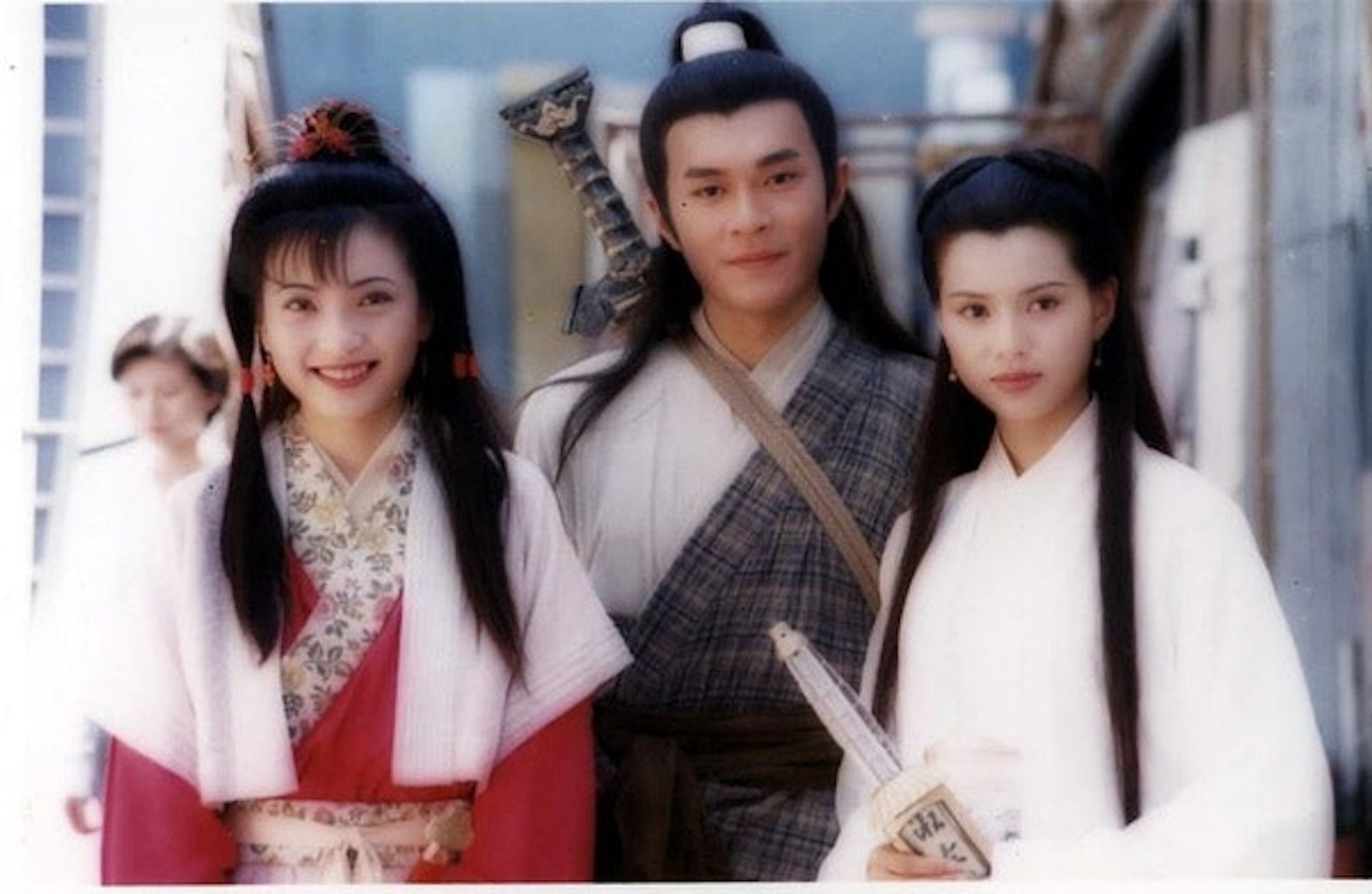最紅時嫁入豪門！53歲資深女星「老公二度入獄」豪門夢碎　如今「零修圖近況」網驚：怎麼可能