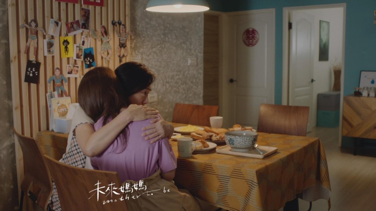 媽媽很照顧娘家！外婆中風都媽媽一人照顧　今年舅舅「做生意月賺150萬」舅媽年前打來：今年別回來
