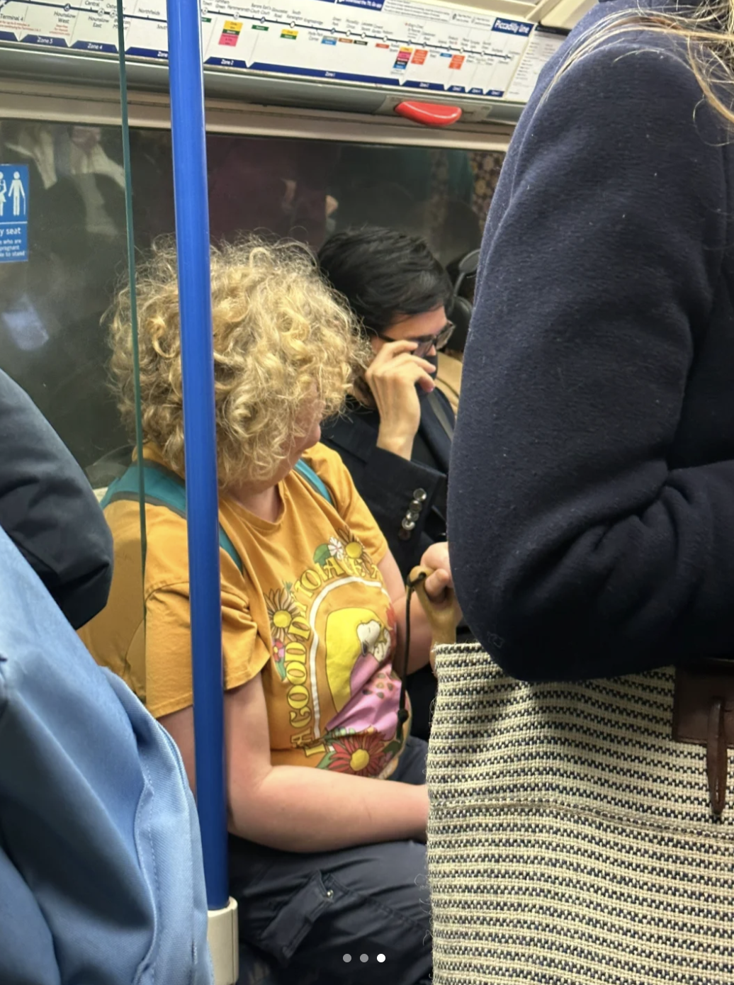 旅遊巧遇男神！搭地鐵「素顏畫面曝光」帥氣依舊　親切陪聊「下一秒暖舉」被讚爆：太幸運啦