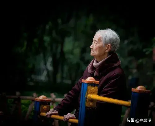 長壽真的是福氣嗎？98歲奶奶「熬走了3個兒子」　最後一個兒子「長照3年後」說：我早晚走在她前面