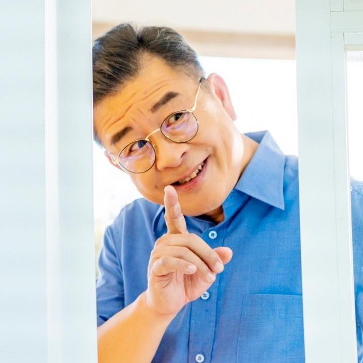 50歲發展第二春！本土劇男星曬四代同堂合照「我當阿公了」　「被捕獲現身木柵」有孫萬事足