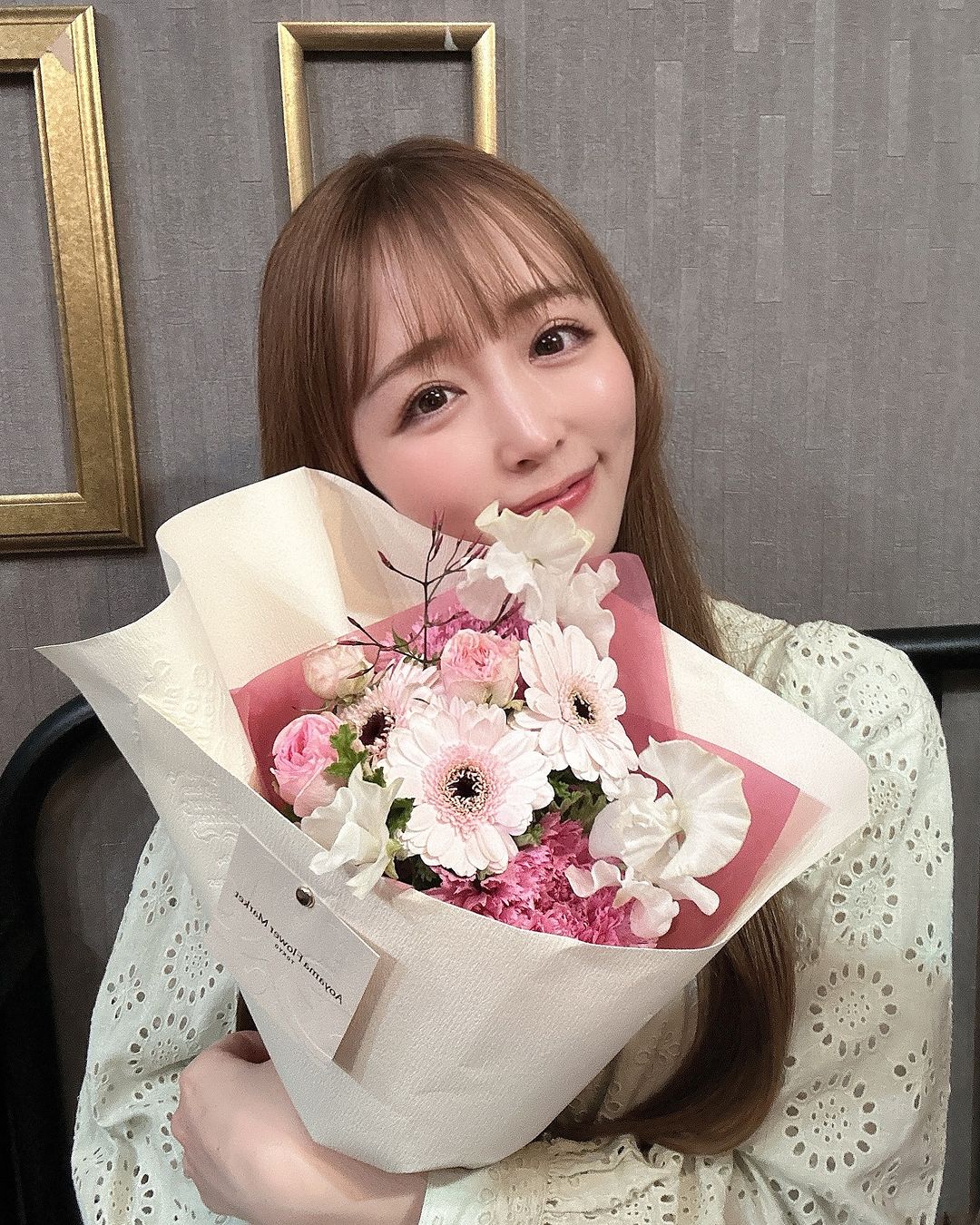 36歲女星宣布閃婚！婚紗照曝光「老公是圈外人」　大談姐弟戀「交往1個月」認定彼此❤️