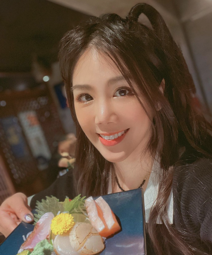 懷孕閃嫁建商豪門！39歲女星「遭酸為了錢結婚」　怒回擊「他只是上班族」月薪驚人