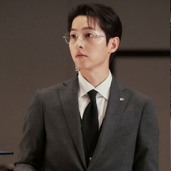 替兩兒免費買房！婆婆納悶長子薪水高「媳婦卻頻喊沒錢」　「撞見表姊」默默把房轉到二媳名下