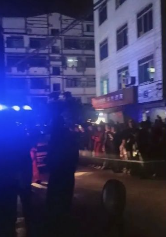 發酒瘋！40歲爸「把孩子從3樓拋下」下秒跟著跳下　鄰居悲嘆：「他壓力很大」