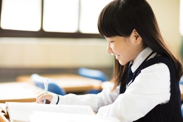 30歲女兒不結婚！我和老伴屢勸不聽「有錢有朋友就好」　「旅遊一趟回來」女兒突變了