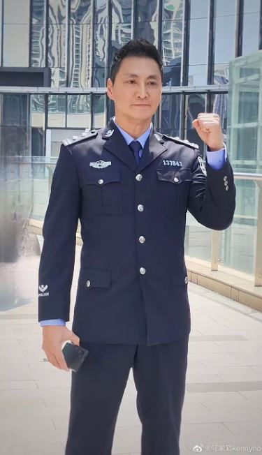 曾求娶高金素梅！《包青天》男星「爆密婚生女」沒否認　「嫩妻愛女首曝光」享天倫樂