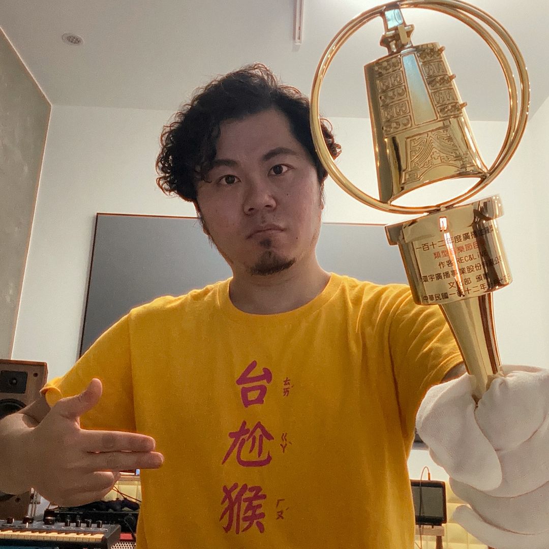 一年迎2寶！41歲雙金歌王「無預警宣布喜訊」直呼意外　苦笑「不要同時生兩個」：蠟燭兩頭燒