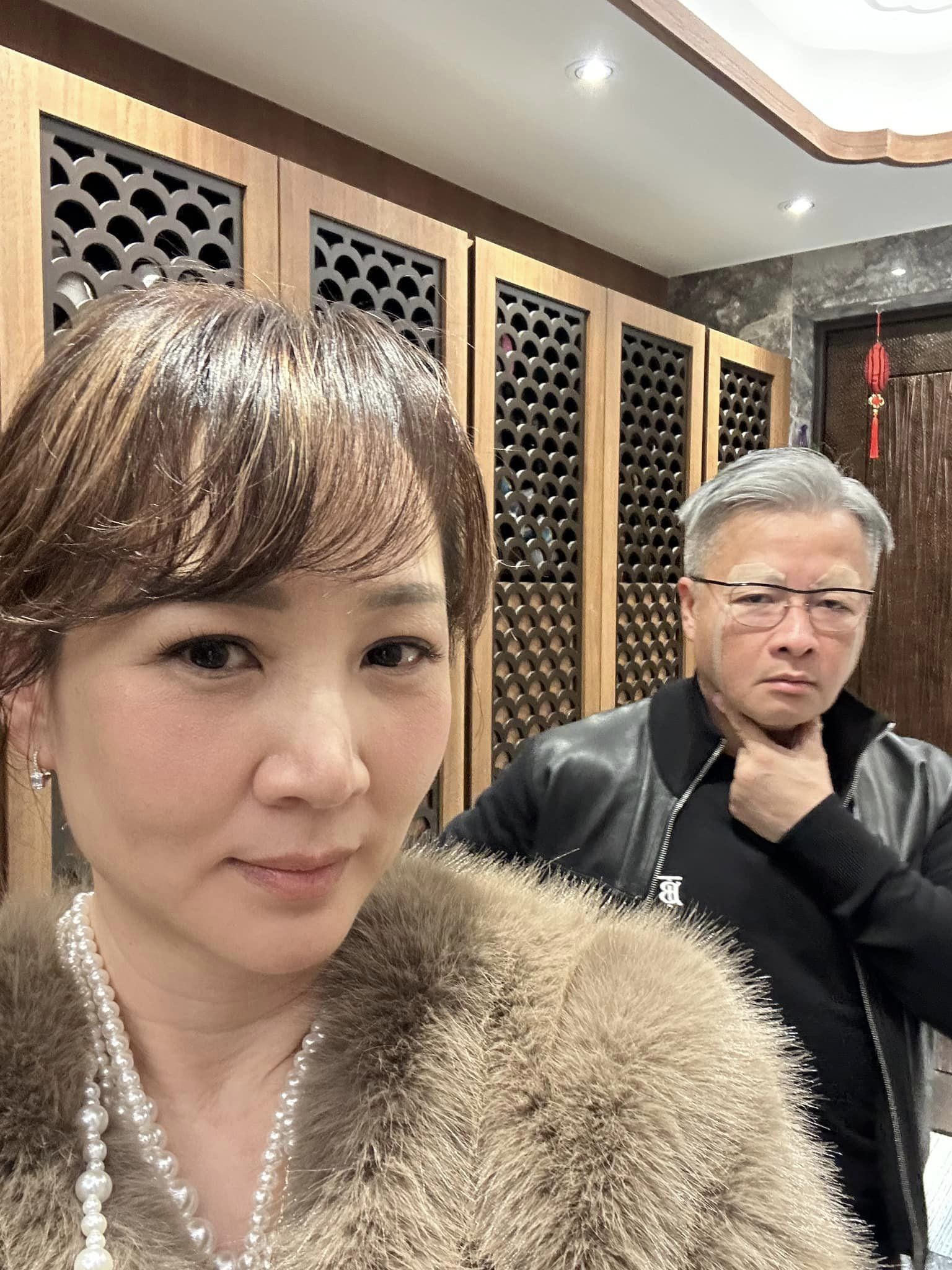 嫁豪門18年！郁方無預警「曬白髮照」連化妝師都嚇到　「自嘲一夜白髮」網湧入安慰