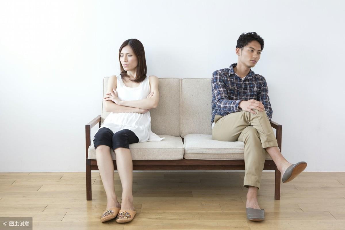不再自討苦吃！相親結婚「生了女兒後老公提AA制」我答應了　元宵節全家聚餐「婆婆打電話來怒吼」：還不回家做飯