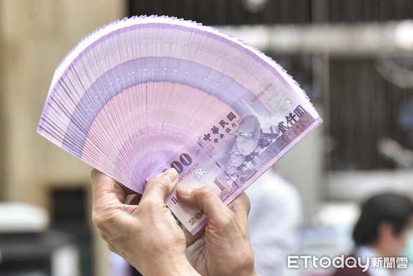 3月財神爺加持！3大生肖「事業青雲直上」金銀滿倉　3星座「偏財運旺翻」數錢數到手軟