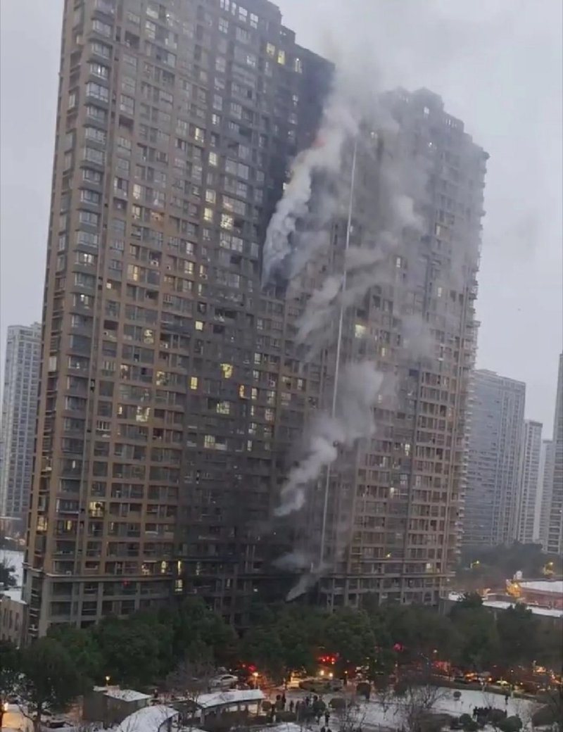 南京社區凌晨惡火15死44傷　最小罹難者僅4歲　電動車停放不當釀禍