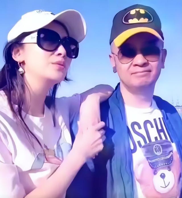 國民老公嫖女人！演員妻愛到卡慘死「任勞怨養夫9年」　如今苦盡甘來「絕美氣場認不出」