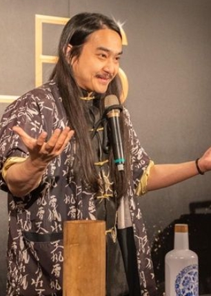 受邀表演卻遭辱！演藝大咖「遭扶輪社員拆台」超尷尬　他錯愕「被踩腳下蹂躪」唐從聖說重話了