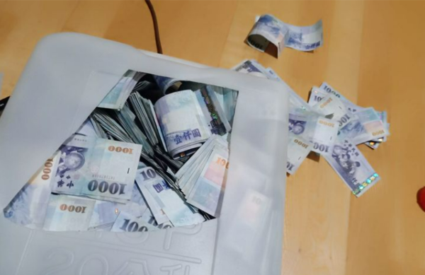 工資比新人少8千!老員工發現差距後心寒辭職 老闆漲800挽留被拒「隔天傻眼苦求」:回來復職吧