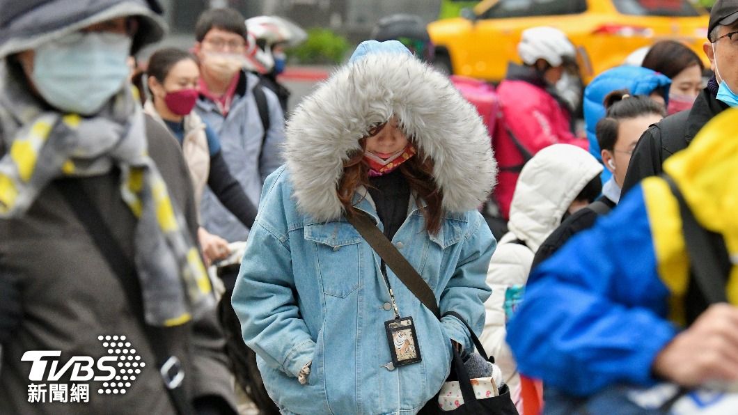 天氣回暖氣溫飆35度！氣象專家曝「下周又有冷氣團」　這天起「氣溫下探10度」冬衣別急著收