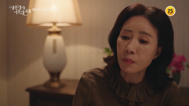 我帶著女友「回鄉下家裡見父母」！我媽第一眼看到她「竟直接打她一耳光」大家都嚇傻