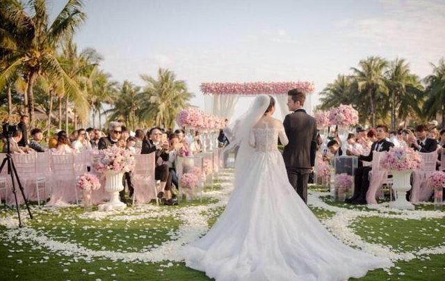 結婚兩年沒生孩子！小姑抱來一男嬰求我撫養，我偷偷做了「親子鑒定」：看到結果全家都慌了