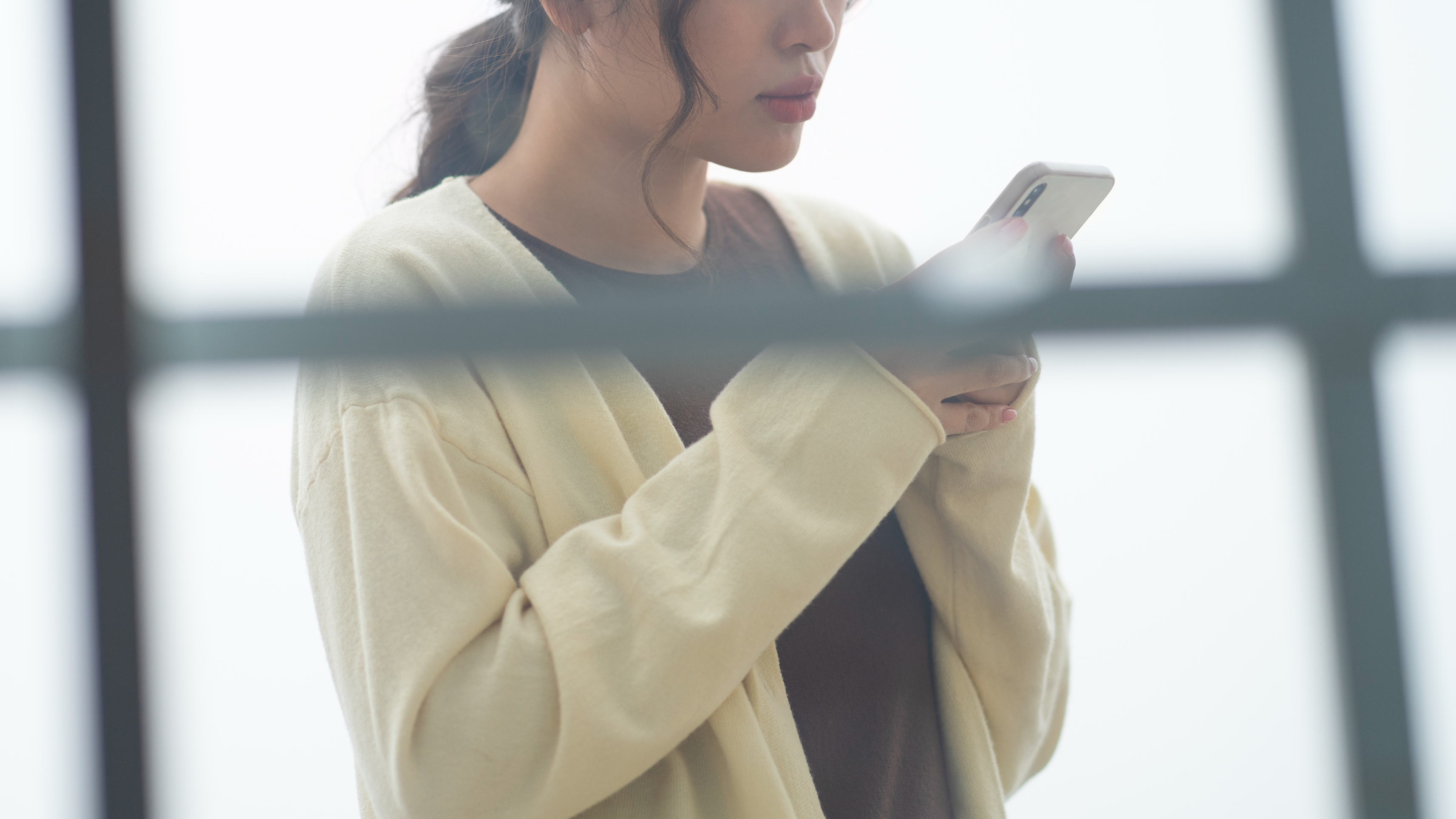 朋友借4000應急！半年後「裝傻只還2000元」還想賴帳　她一氣之下「超聰明反擊」對方秒還錢