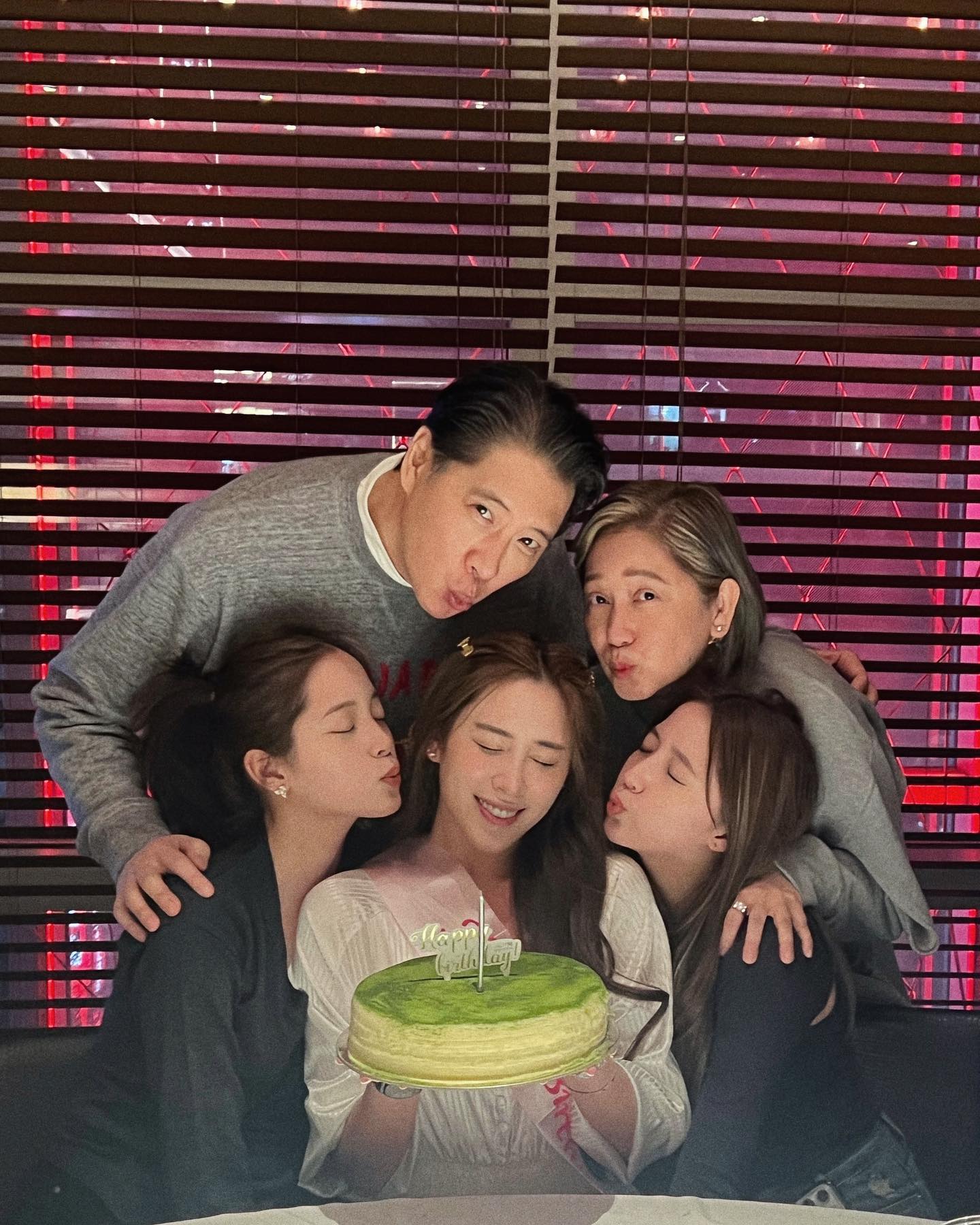 62歲傅娟淚灑鏡頭前 為三女犧牲自我多年後驚覺：我活得像臨時演員