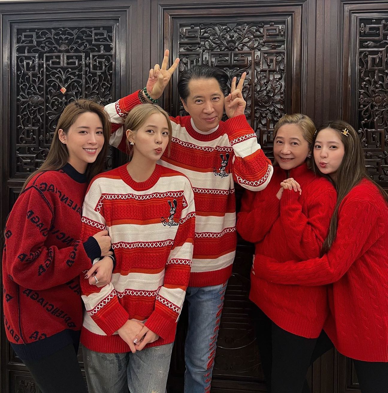 62歲傅娟淚灑鏡頭前 為三女犧牲自我多年後驚覺：我活得像臨時演員