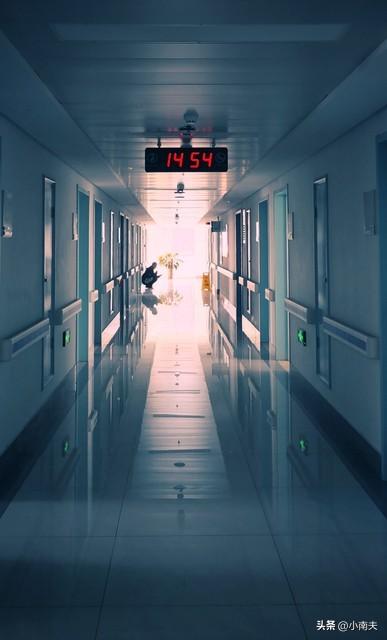 在醫院照顧老父親，我發現一個現象：「病床前伺候的多是女兒！」